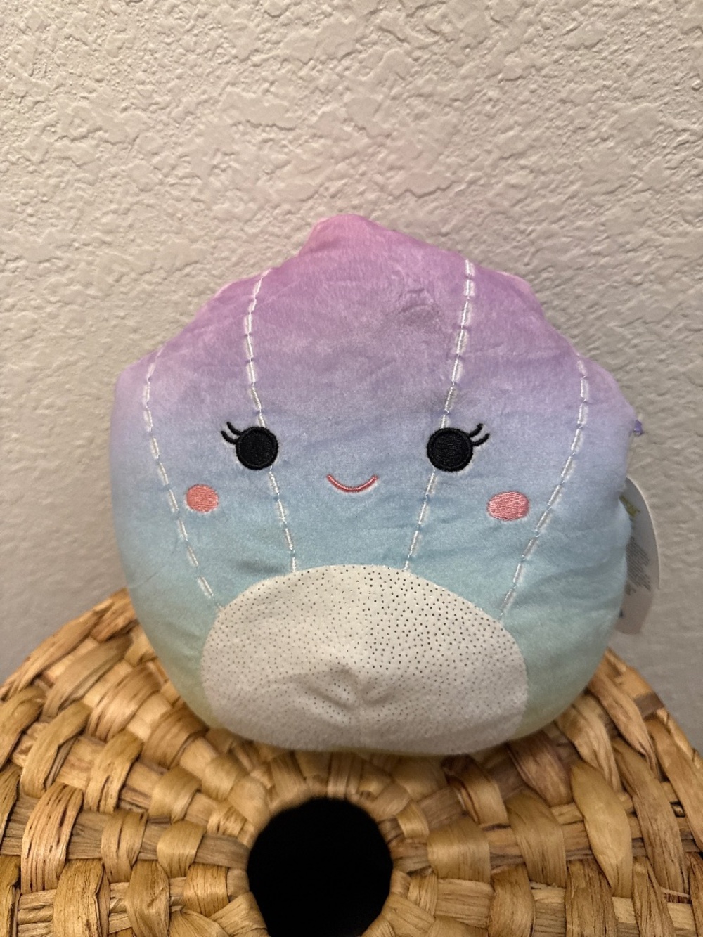 Squishmallows Shauna the Clam Shell with Shimmering NWT